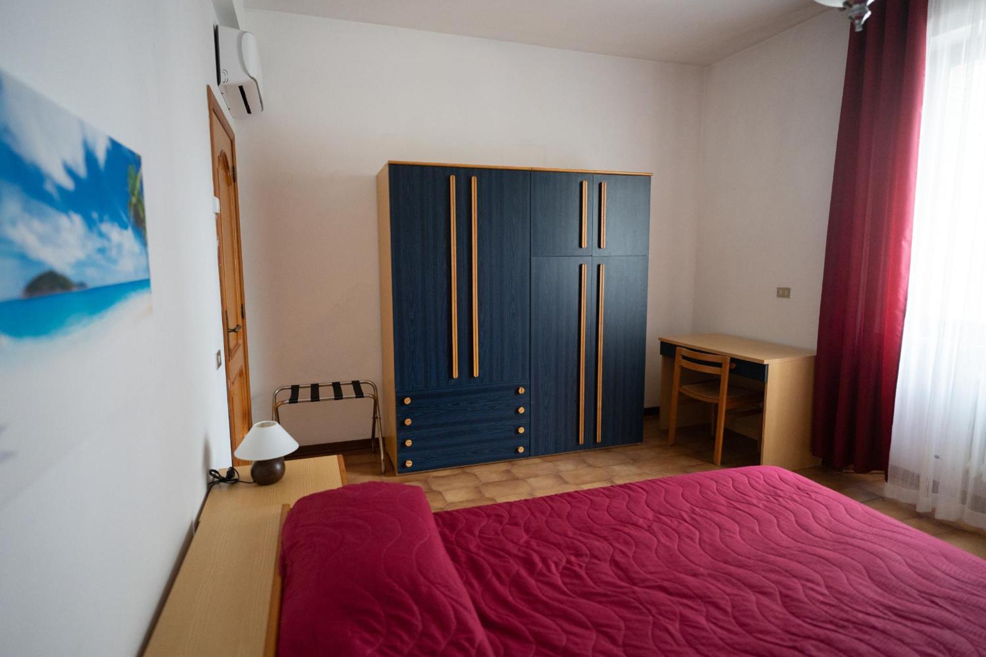 Residence Europa Alba Adriatica Esterno foto